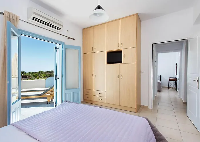 Ann-margo House Fira (Santorini)